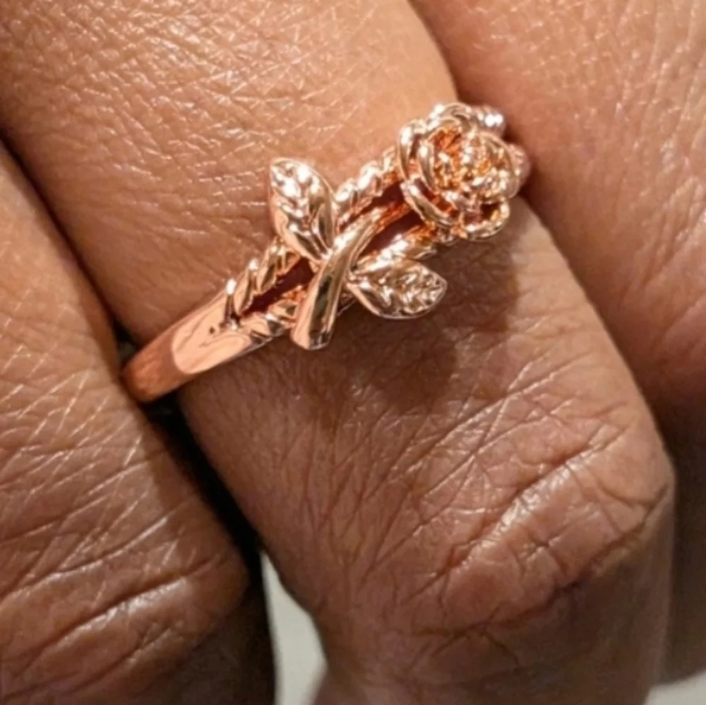 Lovely Rose Golden Intricate Detailed Rose Floral Ring